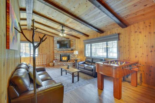 Big Bear Cabin with Deck 2 Mi to Lake and Snow Summit in Big Bear Lake, USA