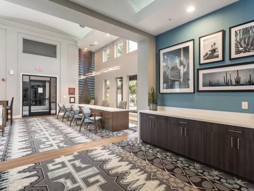 Pure Suites 2 Bed N Scottsdale McDowell Mtn Ranch Gym Pool thumb 3