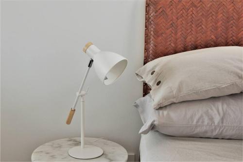 New Spacious 1 Bedroom Apartment Rosebery