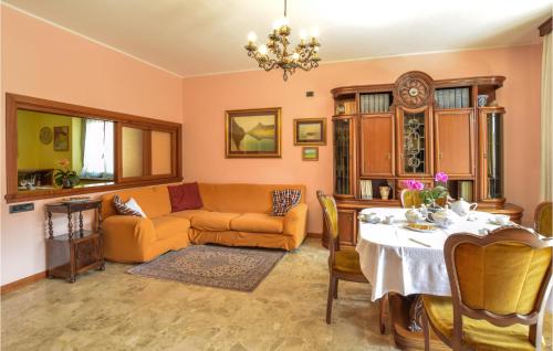  Awesome Apartment In Bagolino,fraz,ponte C, With Wifi And 2 Bedrooms in 25072 Ponte Caffaro