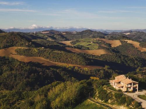  Modern apartment in Urbino with garden in Urbino