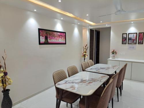 Faciliteiten, Bouquet Residency in Pathardi Phata