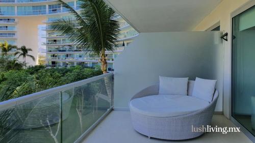 Peninsula Nuevo Vallarta - beachfront 3bd 3baths oceanfront in Mezcales, Mexico