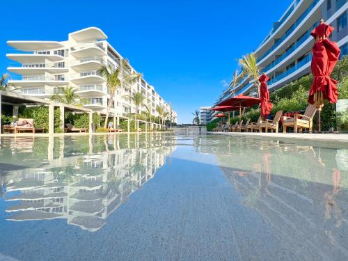 Apartment next to the beach