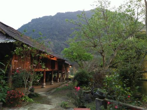 Exterior view, Man Homestay - Luc Yen Homestay and Tour in Da Chang