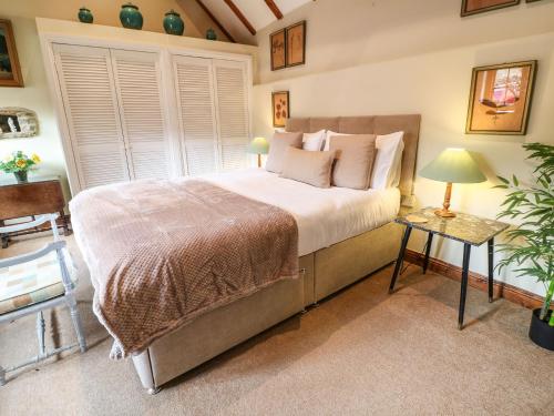 Stable Cottage - image 14