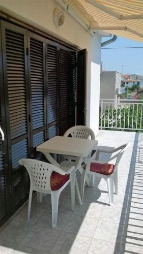 Apartments Vale - 450m to the beach