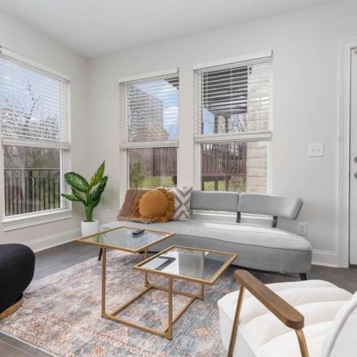 Scenic Skyline View-Downtown