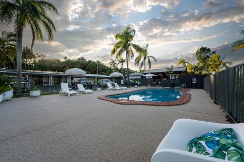 Kinka Palms Motel