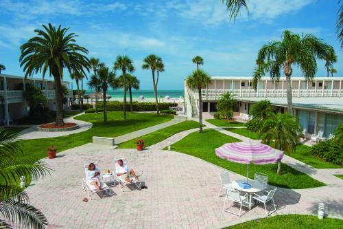 Sandcastle Resort at Lido Beach - image 3
