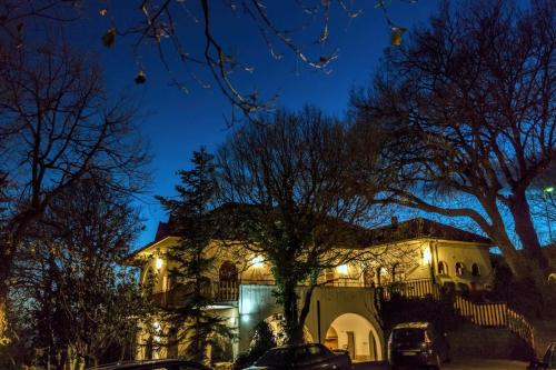 Accommodation in Ragalna