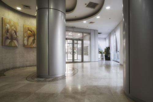 ISRALUX APARTMENTS in Bat Yam