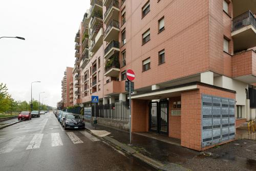 Entrance, Milano-Rubattino Comfy APT - with 2 Terrace in Lambrate