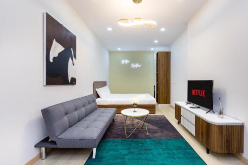 ZO APARTMENT MILLENNIUM FREE POOL& GYM in Ho Chi Minh City