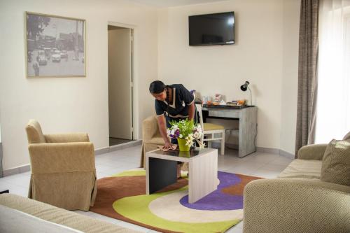 Junior Suite with Club Lounge Access image 10