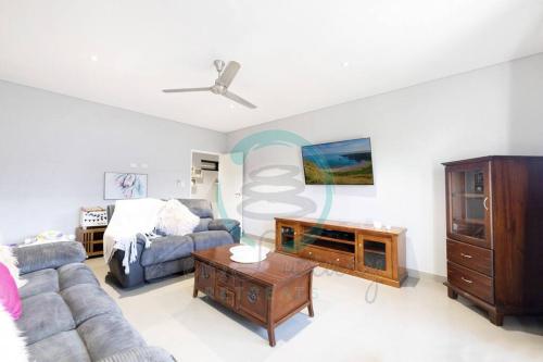 Zenhouse 5BR Family-Pet Retreat Bar & Private Pool