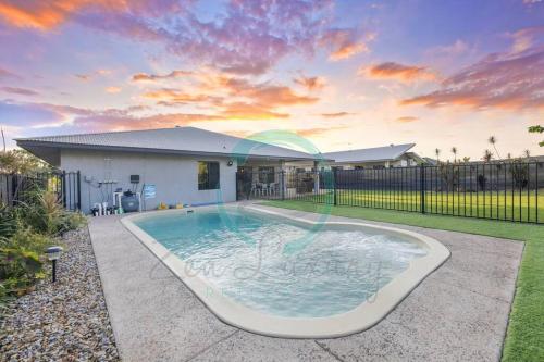 Zenhouse 5BR Family-Pet Retreat Bar & Private Pool