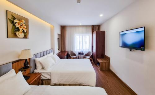 Deluxe Family Room image 10