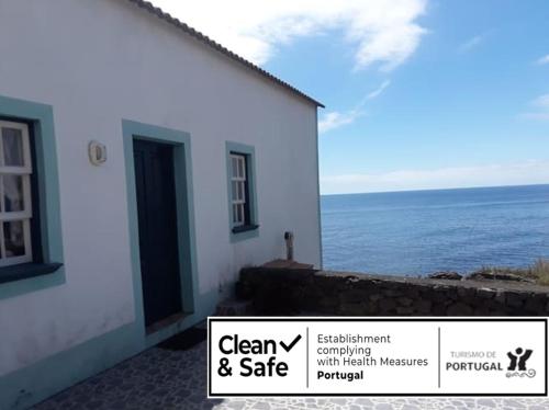  Casa da Matilde in Fajã de São João