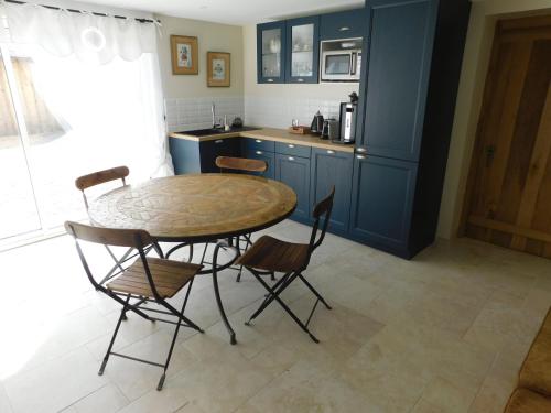 virtuve, Les Jarrieres in Dame-Marie-les-Bois