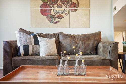 Comfortable Accommodations for 8 in North Austin in Austin, USA
