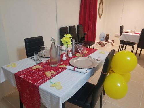 ห้องอาหาร, Comfort Suites - Special in ชัวเซิล