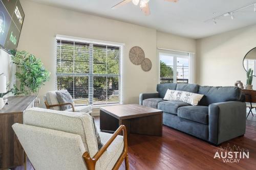 Fully Equipped w Stylish Design and Free Parking