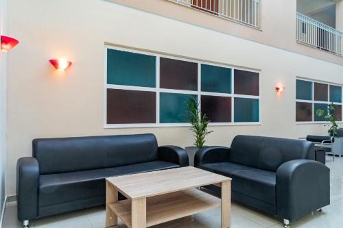 Atrium Hotel - main image