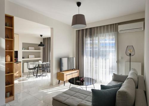 Twin Superior Suites-2nd floor-balcony-250m metro station - Κάτω Τούμπα