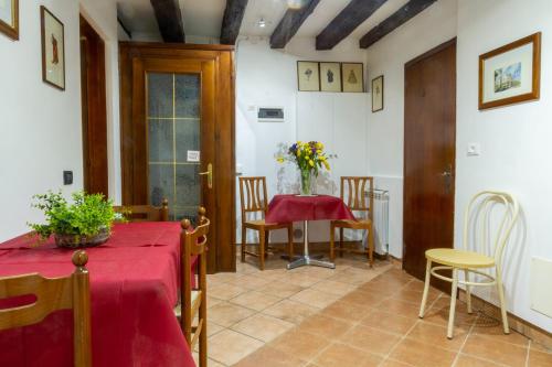 Art Dreams Apartment Teatro Italia - image 2