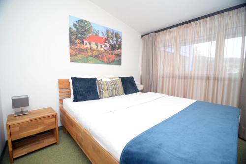 1 double bed