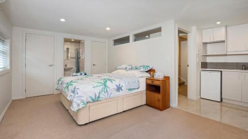 Palm Gardens - Stanmore Bay Holiday Home