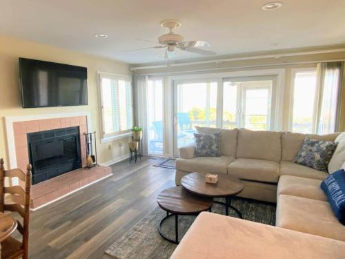 Beach Club Villa 29 - Oceanfront Walkout! End Unit! detail