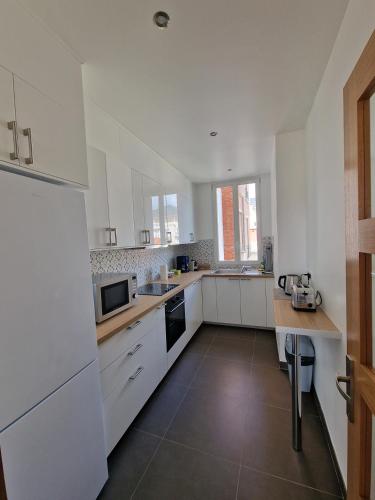 ห้องครัว, Grand Appart 2 pièces Enghien-les-Bains (Grand Appart 2 pieces Enghien-les-Bains) in อองเอียง เลส แบงส์