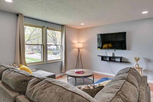 Louisville Home with Fenced Yard 10 Mi to Downtown! in Louisville, USA