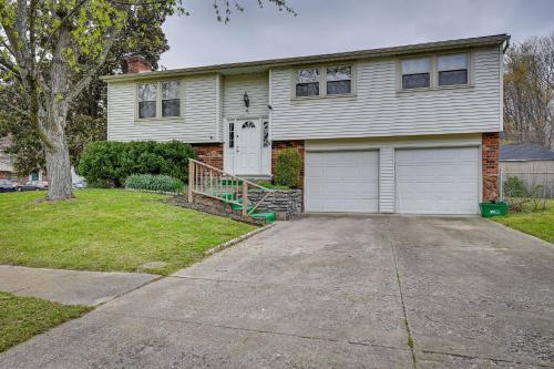 Louisville Home with Fenced Yard 10 Mi to Downtown! in Louisville, USA