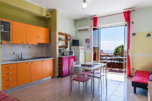  Alice Apartment with Terrace by Wonderful Italy in Aci Castello