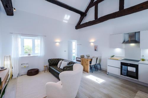 Wild Drive Chester - Stunning cottage in CH1 with Double Parking