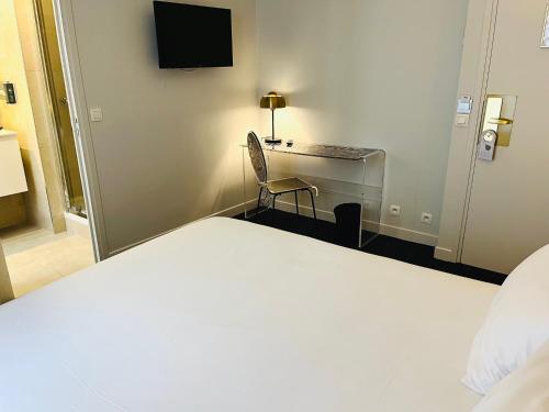 Hotel The Originals City Le Cardinal Rueil Centre - image 4