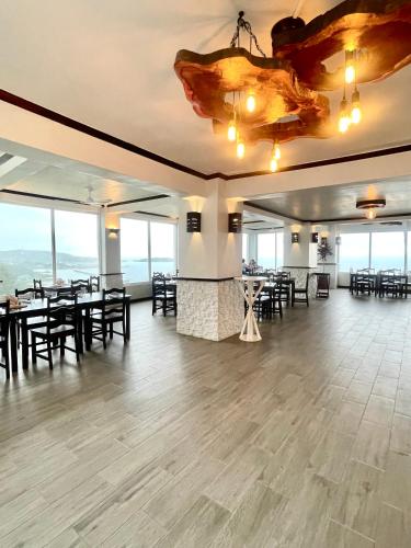 مطعم, Lunas View Hotel and Restaurant in Coxen Hole