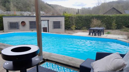 Yvoir, la porte des Ardennes gîte à louer Sous les Roches
