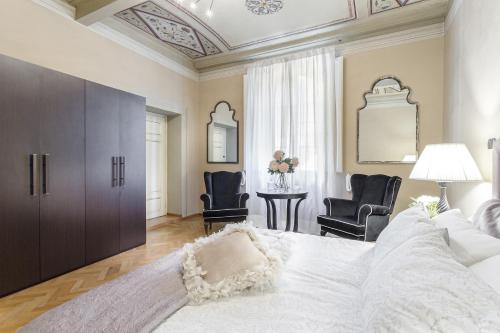 Apartment image 10