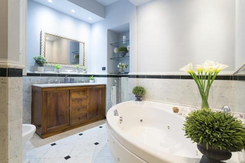 Apartment image 6