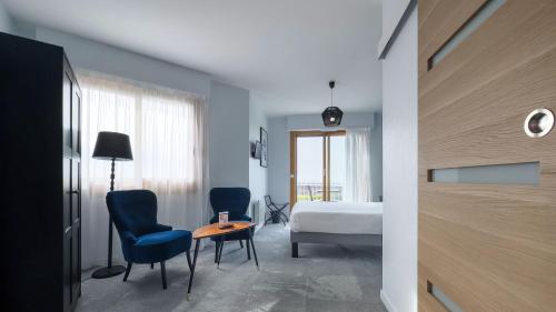 1 queen bed