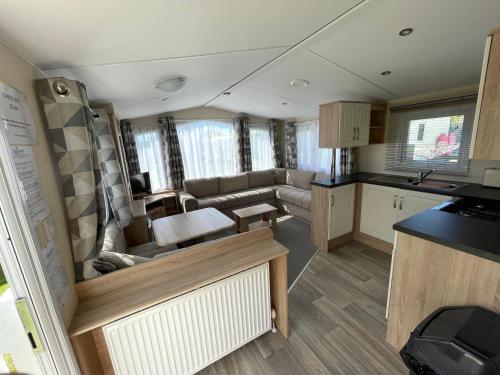 ทัศนียภาพภายนอกโรงแรม, Roselands caravan park, Nr Lands End, Cornwall in เซนต์ จัสต์