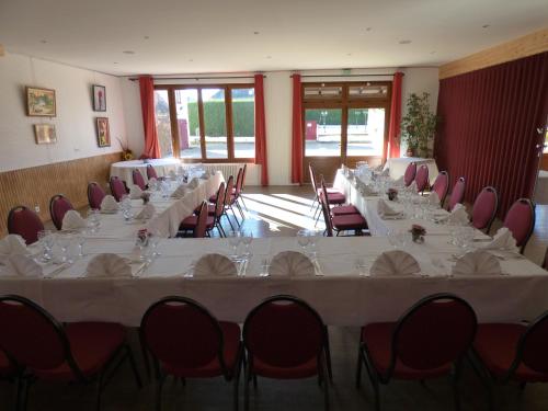 Le Chalet de la Foret Hotel 3 etoiles et Restaurant - 연회장