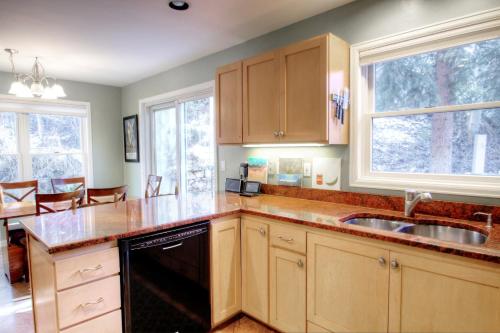 1717 Geneva Drive W Townhouse in Vail, USA