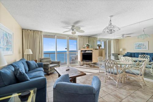 One-Bedroom Apartment room in Pelican Beach 1910 by Pelican Beach Management
