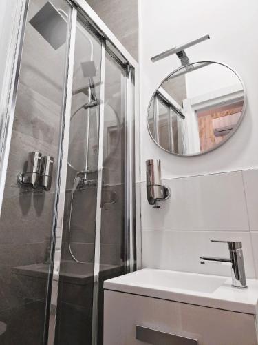 Hostal Comercial - image 14