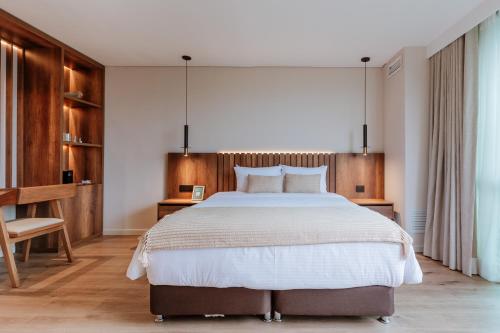 448565512 1616 Hotel